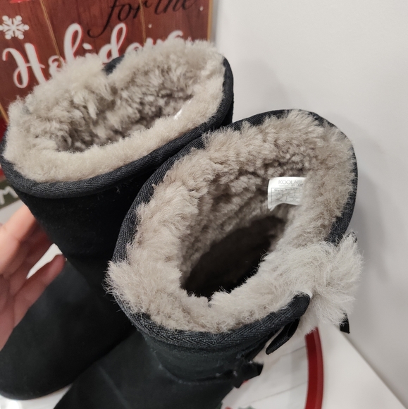 🖤EUC UGG Koolaburra 1015875 Victoria Tall Suede Fur Lined Boot, Black, 6 - Picture 9 of 10